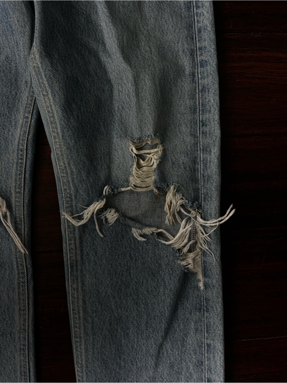 Agolde 90s Ripped Jeans - Picture 3 of 8